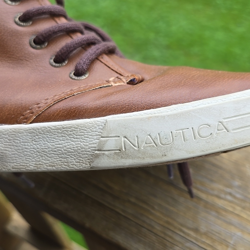 NAUTICA Mens Youth Sz 4 Brown Faux Leather Breakwater Ankle Chukka Lace Up UC - Picture 4 of 9
